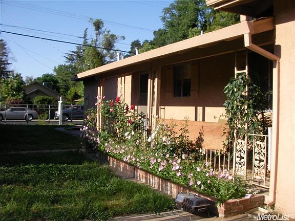 3rd image of 1545 Hobson Ave