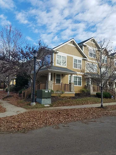 2820 Lake Ave Photo 1
