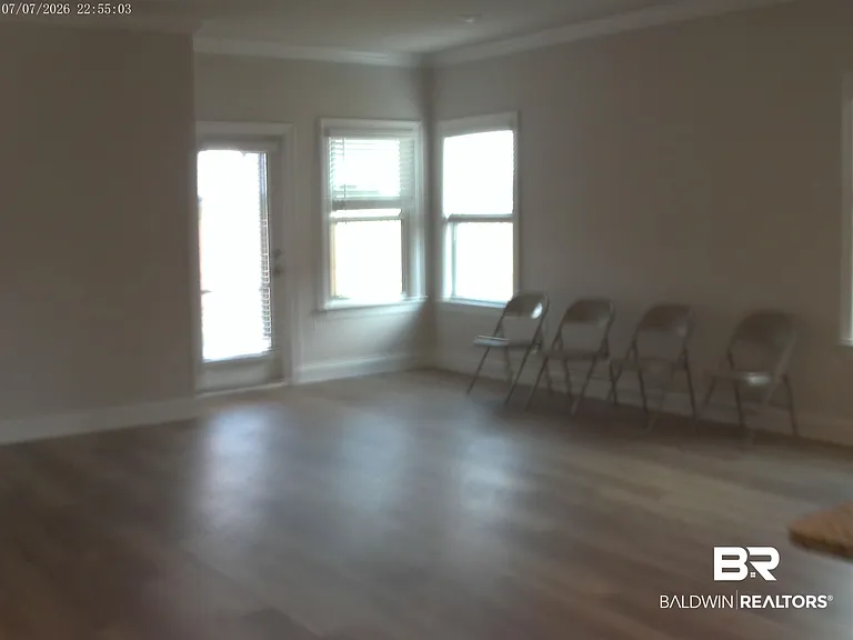 1069 Hayward Loop — Photo 2