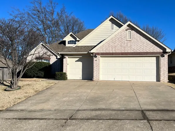 525 S 63rd Pl, Broken Arrow, OK 74014