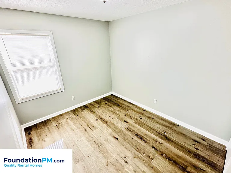 3181 Parham St — Photo 15