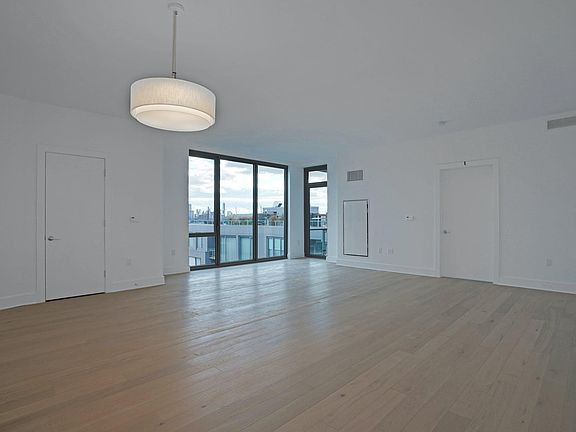 3rd image of 9 Avenue At Port Imperial #1
