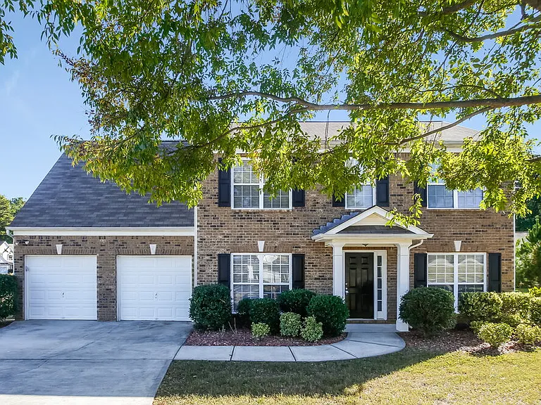 8202 Camp Hill Ct — Photo 1