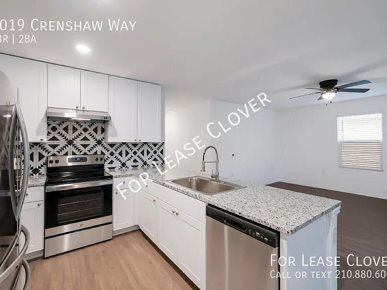 1019 Crenshaw Way — Photo 7