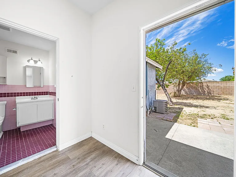 7608 Hyssop Dr — Photo 28