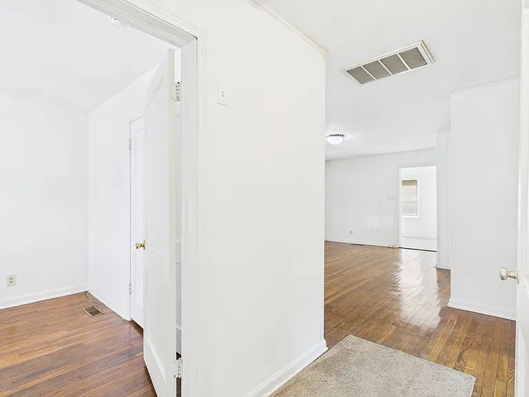 622 Fayette Ave — Photo 9
