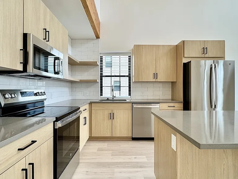 2913 N Oak Trafficway #2935 — Photo 6