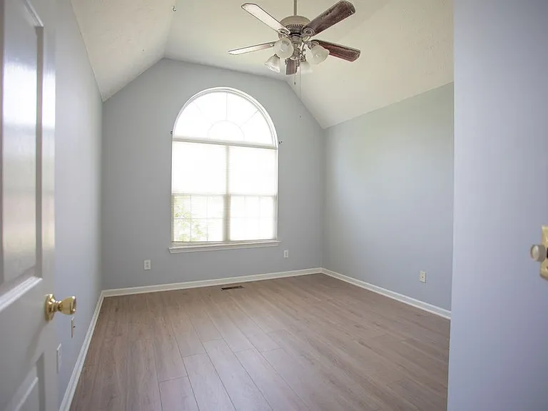 3441 Cross Meadow Dr — Photo 14