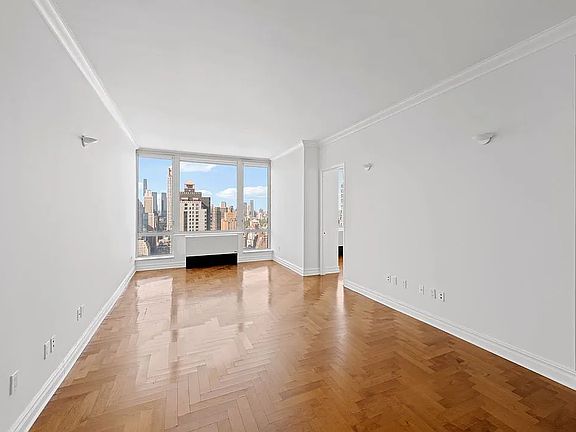 4th image of 401 E 60th St APT 36B