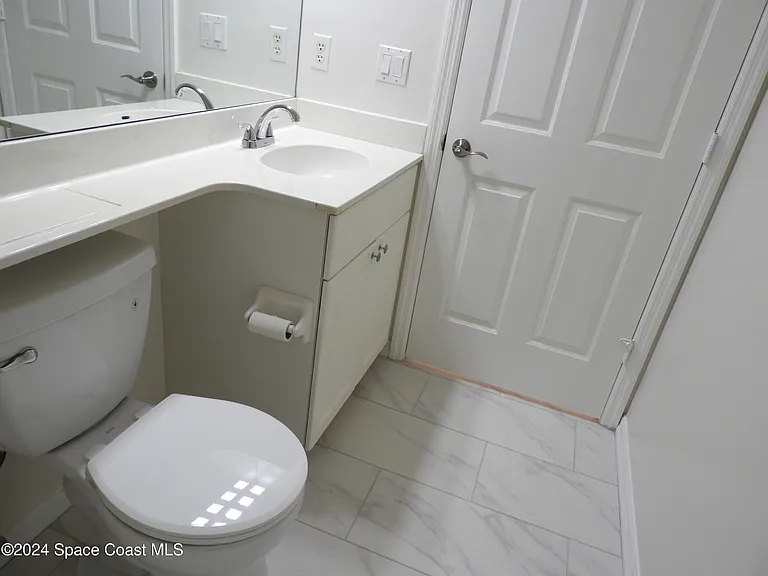 4825 47th Ct — Photo 17