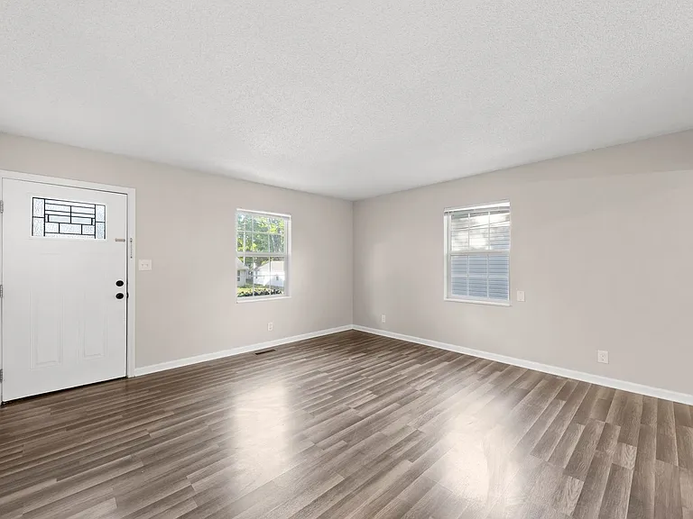 1206 Cedar St — Photo 6