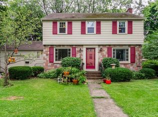 168 Rhinecliff Dr, Rochester, NY 14618