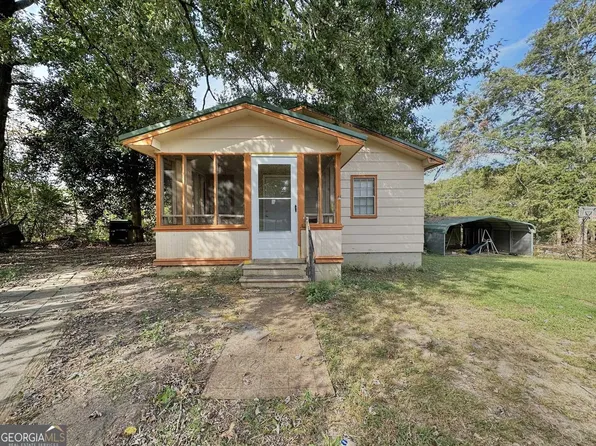 111 Glenda Dr, Lagrange, GA 30241