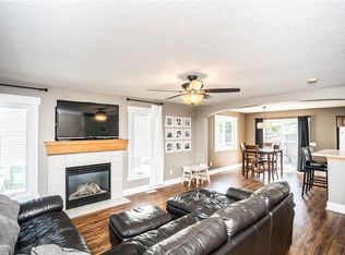 2617 NW 157th St, Clive, IA 50325