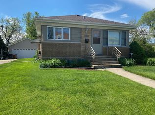 5915 Prospect Ave, Berkeley, IL 60163