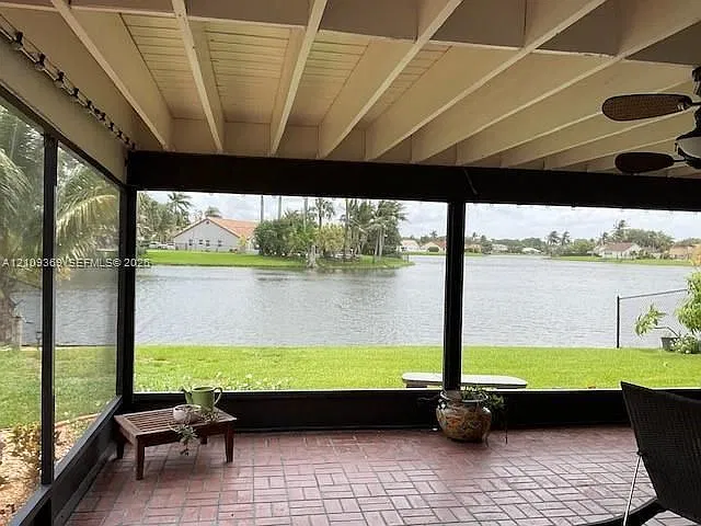 2 bed, 2.0 bath, $3,850 — Photo 4