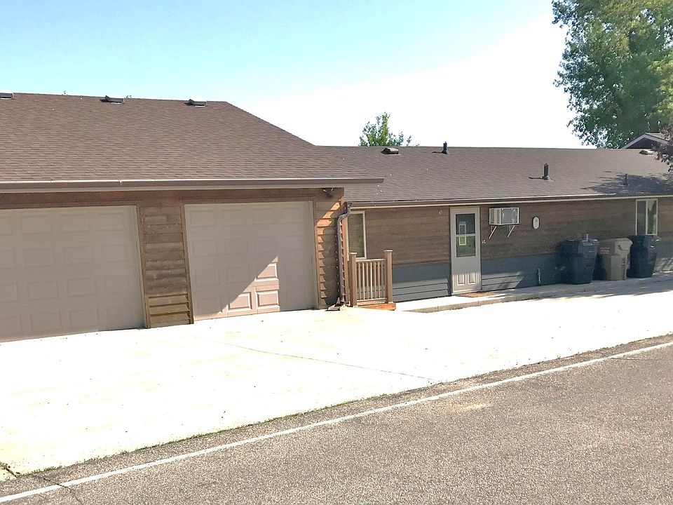 1st image of 1060-1064 Lake Dr S