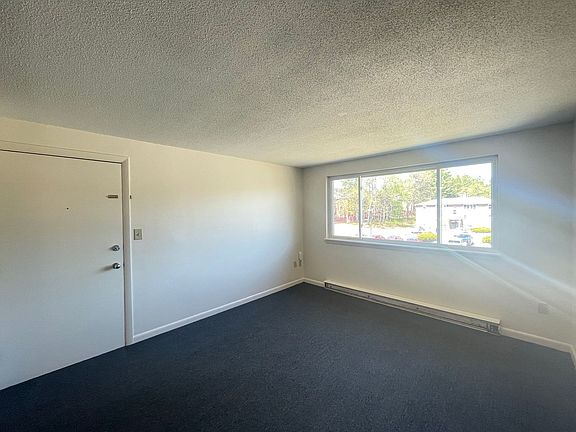 4th image of 173 Loudon Rd APT 411