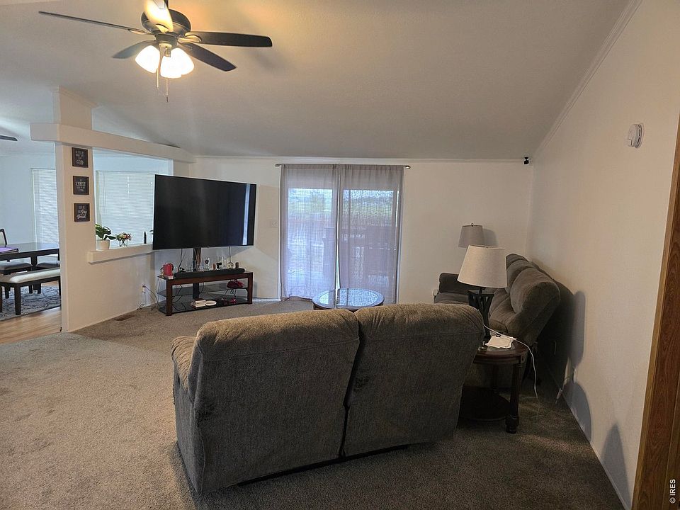 1st image of 15849 Deerfield St