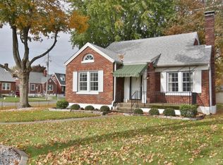 935 Hess Ln, Louisville, KY 40217