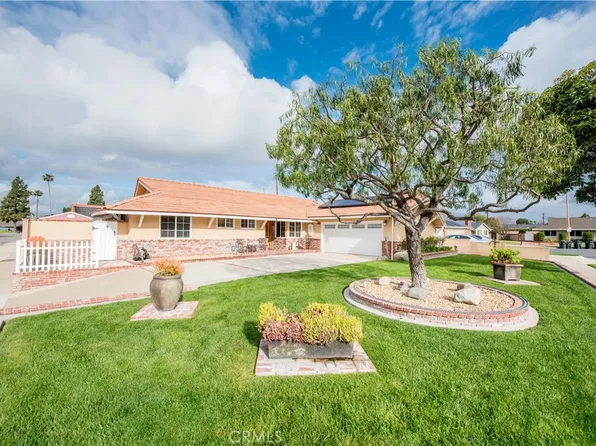 2534 N Fernside Cir E, Orange, CA 92865