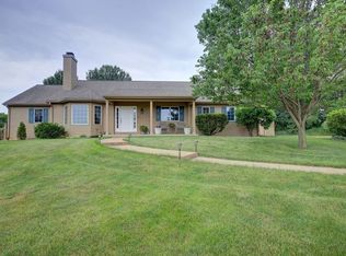 1251 E 1900 North Rd, White Heath, IL 61884