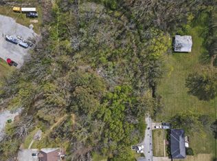 18 Robinson Dr, Chattanooga, TN 37421
