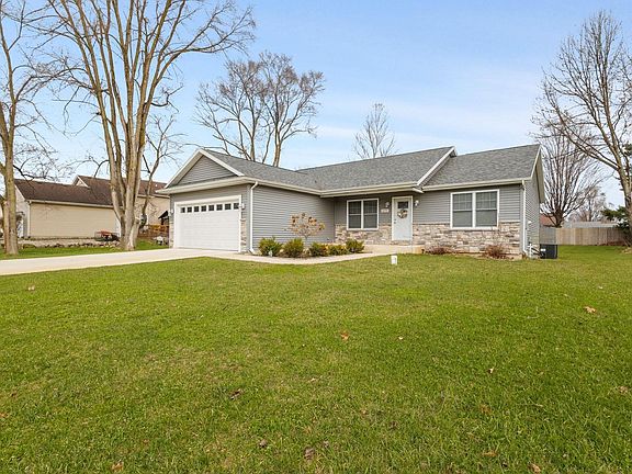 3rd image of 10755 Dunn Rd