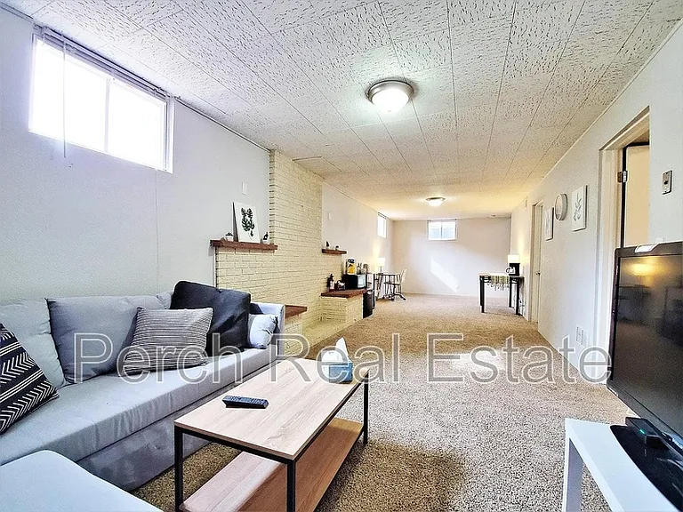 2431 Grove St — Photo 4