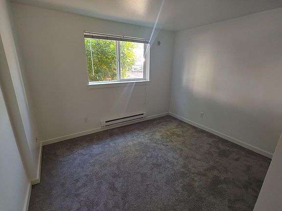 5th image of 14006 NE 181st Pl APT B101