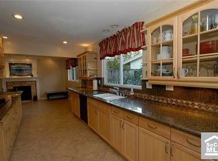 1605 Corsica Pl, Costa Mesa, CA 92626