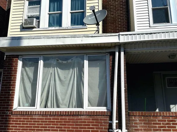 317 Greenway Ave, Darby, PA 19023