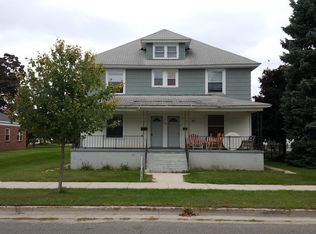 203 N Harrison St, Ludington, MI 49431