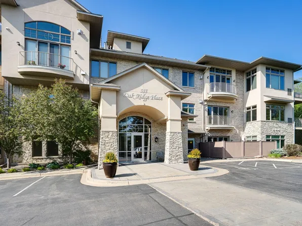 555 Oak Ridge Pl #240, Hopkins, MN 55343