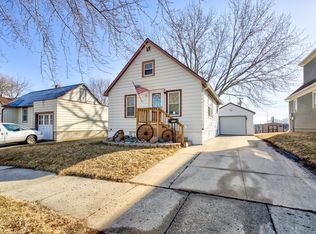 206 Fairview Ave, Fairmont, MN 56031