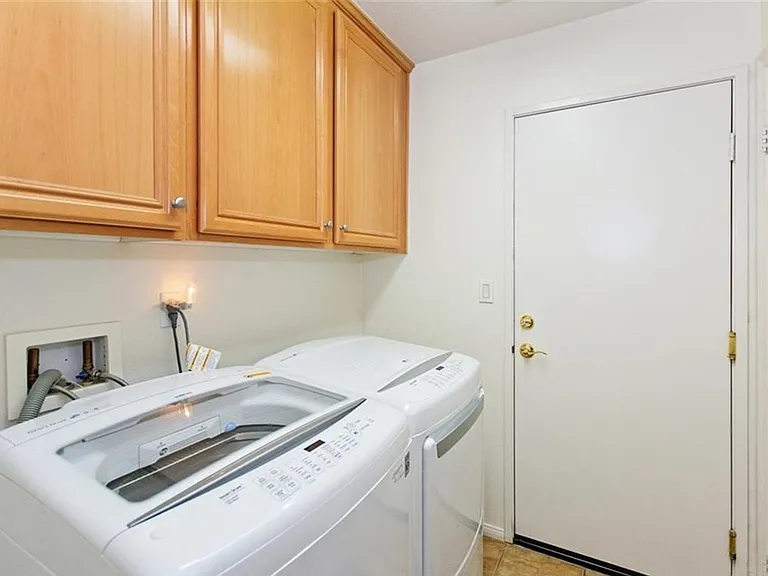 7693 Hess Pl — Photo 6