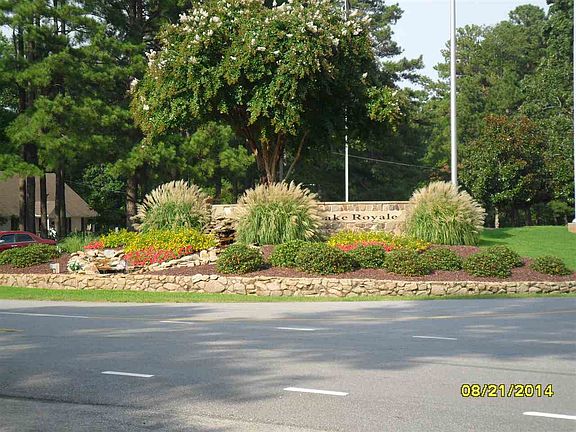 4th image of 104 Horseman Dr #1575