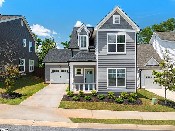 3rd image of 115 Lilia Hill Cir