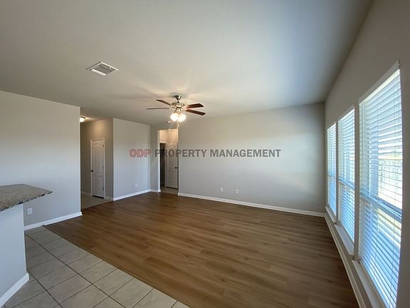 4th image of 709 Skylar Heights Dr