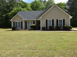 8495 Misty Creek Cir, Snellville, GA 30039
