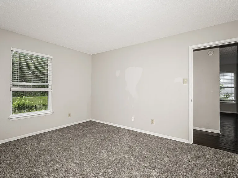 3015 Redland Ln — Photo 10