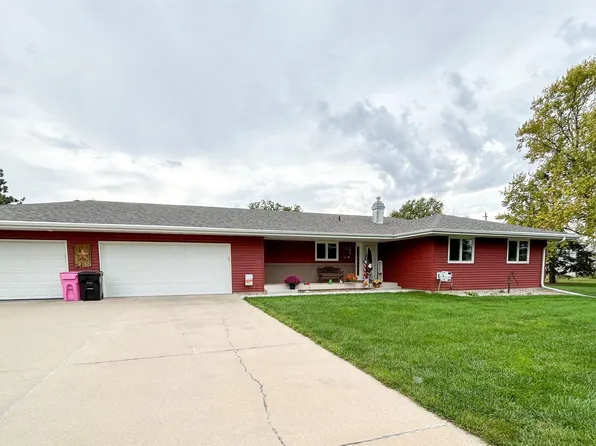 1308 Warrior Rd, Sergeant Bluff, IA 51054