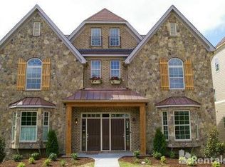 1516 Sharon Rd, Charlotte, NC 28210