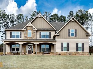 185 Seawright Dr, Fayetteville, GA 30215
