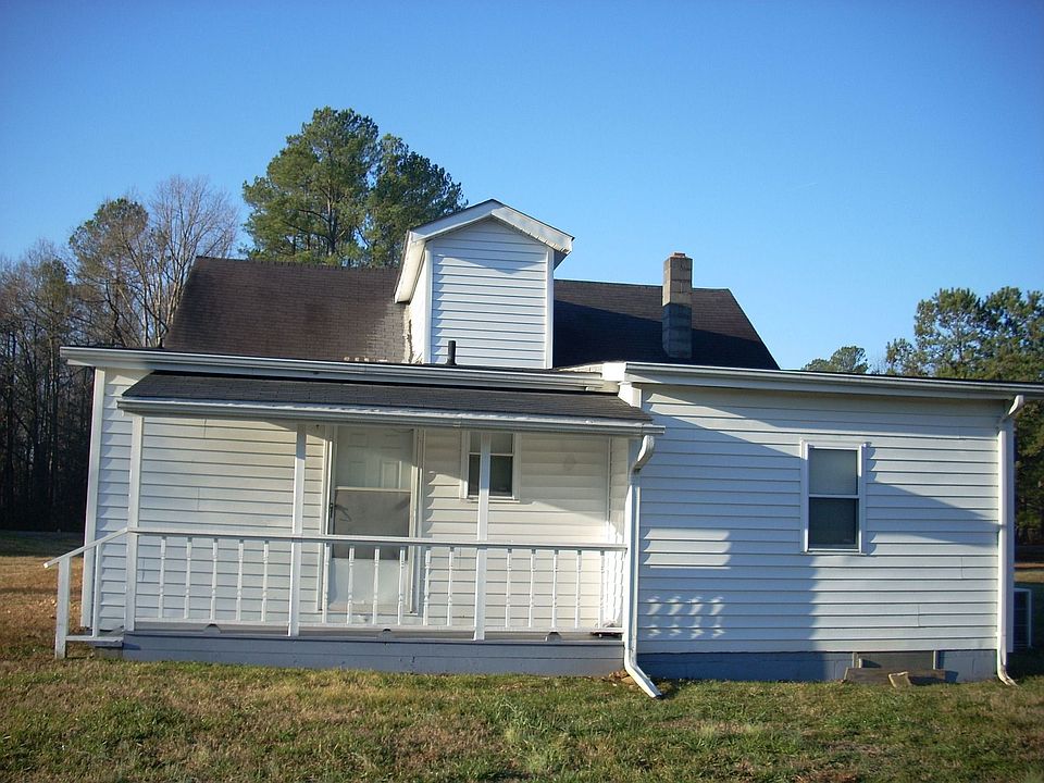 2nd image of 647 Baltimore Rd