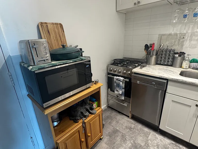 240 M St SW #E613 — Photo 10