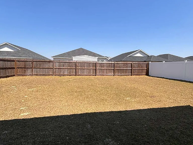 3806 Heartwood St — Photo 33