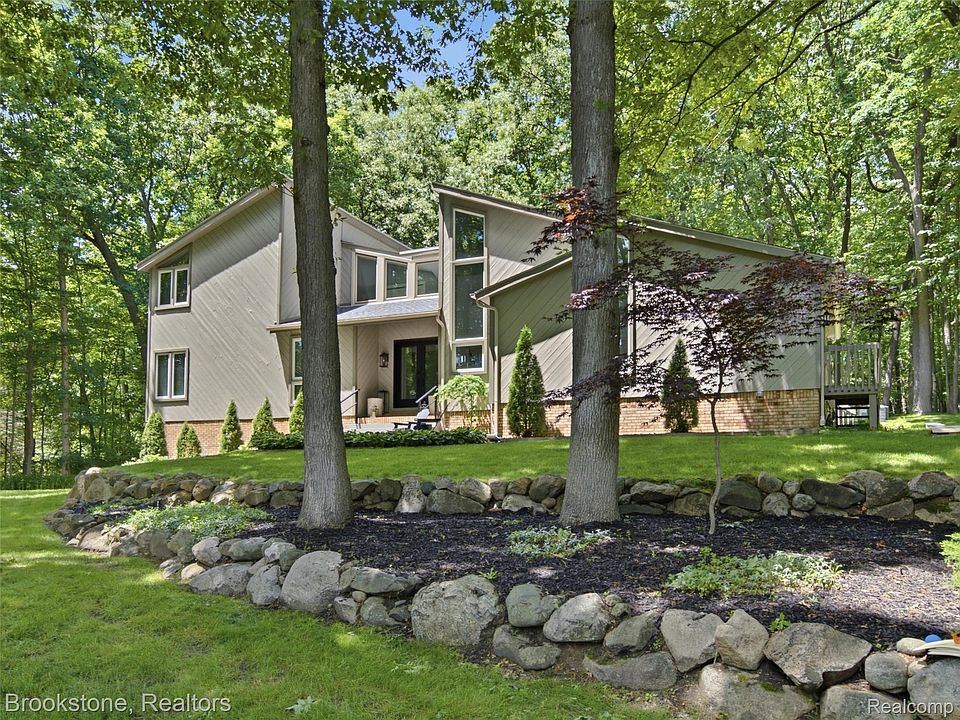 1st image of 7450 Deerhill Dr