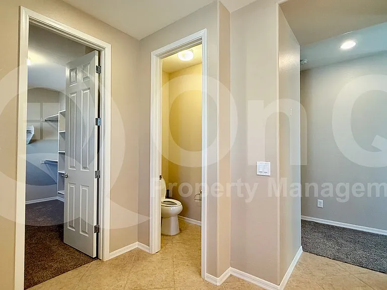 894 S Agnes Ln — Photo 18