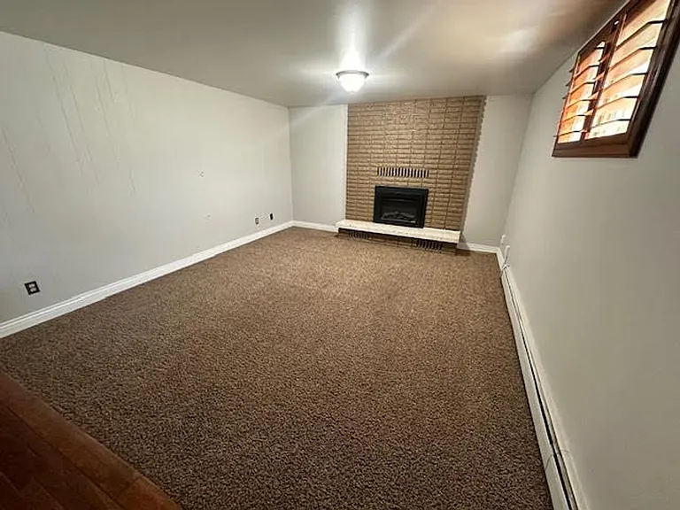 282 S Dewey Ave #B — Photo 5
